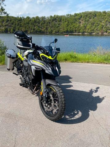 Top Benelli 702 TRK x bj 2024 8000km+garantie beschikbaar voor biedingen