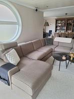 Ruime moderne hoekzetel, Enlèvement, Utilisé