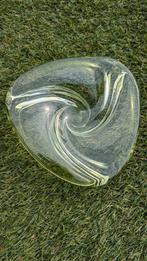 Val Saint Lambert schaal, Ophalen