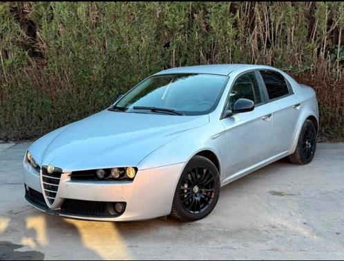 Alfa romeo 159 155.000km 1.9 2200€ gekeurd voor verkoop, Auto's, Alfa Romeo, Bedrijf, Te koop, Diesel, 5 deurs, Handgeschakeld