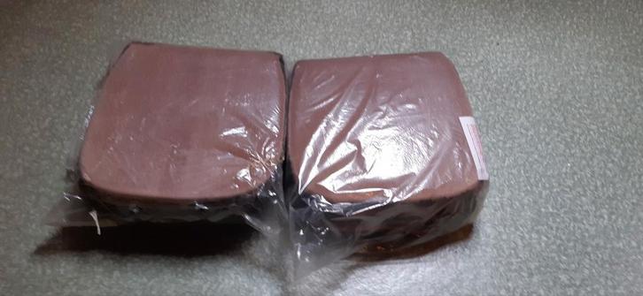 Galette de chaise brune X8. Neuf, Maison & Meubles, Accessoires pour la Maison | Coussins, Neuf, Brun, Carré, Enlèvement