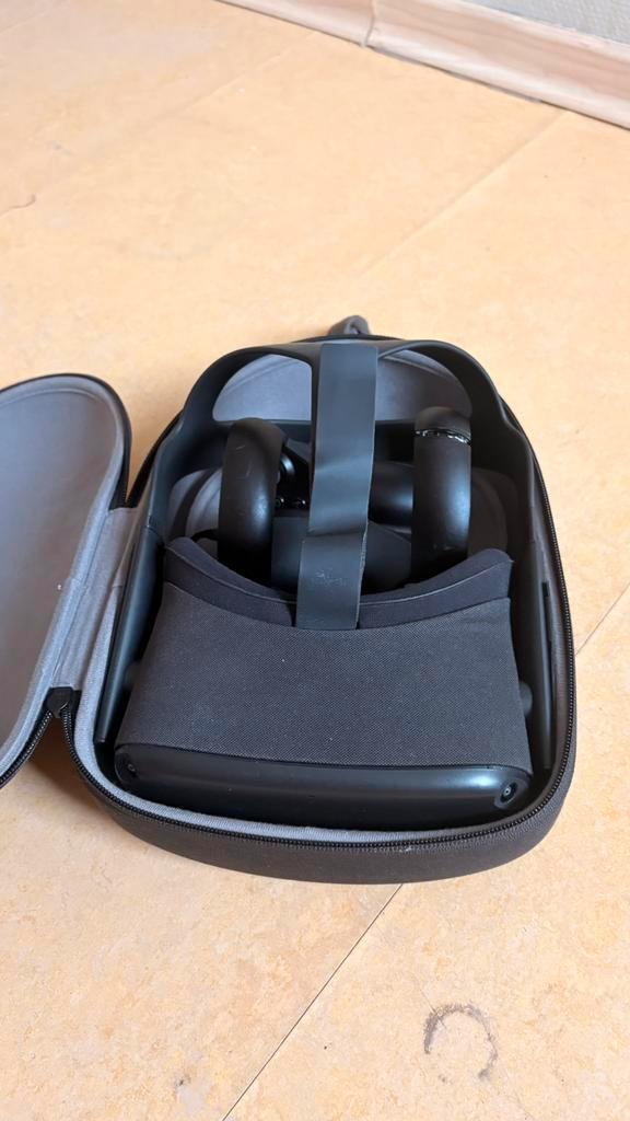 Oculus quest 1 64Gb, Games en Spelcomputers, Virtual Reality, Gebruikt, Overige platformen, VR-bril, Ophalen of Verzenden