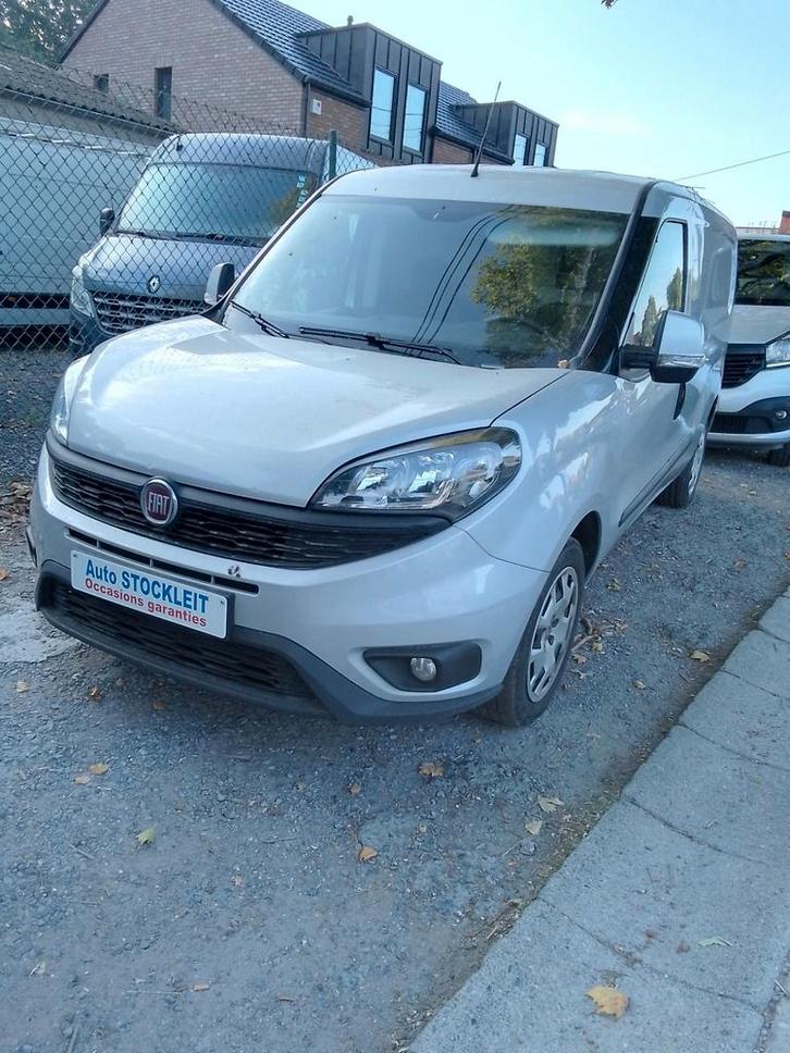 Fiat Doblo 2019 1,4L   190668km, Auto's, Fiat, Bedrijf, Te koop, Doblo, Benzine, Euro 6, Handgeschakeld, Zilver of Grijs, Voorwielaandrijving