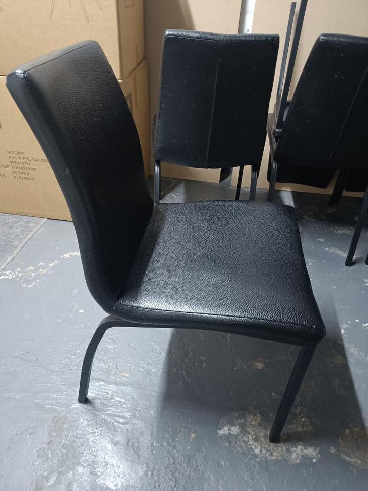 8 eetkamerstoelen GRATIS, Huis en Inrichting, Stoelen, Gebruikt, Vijf, Zes of meer stoelen, Zwart, Ophalen