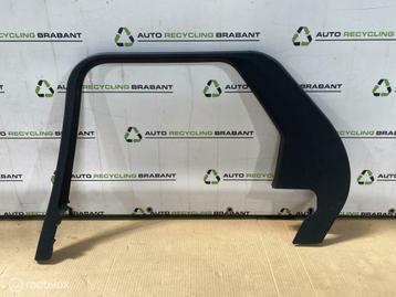 Portierbekleding Rechts Land Rover Discovery 5  HY32-25514-A beschikbaar voor biedingen