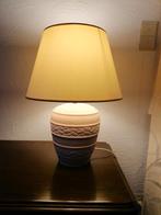 Zwalmkleurige tafellamp, Huis en Inrichting, Lampen | Tafellampen, Zo goed als nieuw, Ophalen