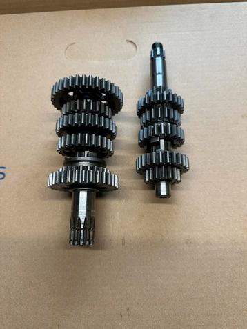 Versnellingsbak am6 (v1 en v2) 50cc beta dt mrt xp6 50 beschikbaar voor biedingen