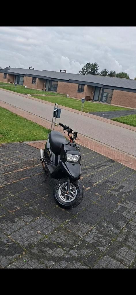 Mbk booster 50cc b klasse, Fietsen en Brommers, Scooters | Yamaha, Zo goed als nieuw, Ophalen