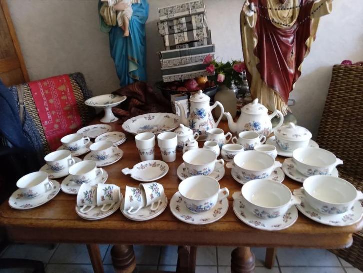 Te koop losse serviesdelen BOCH LA LOUVIERE RHODES, Antiek en Kunst, Antiek | Servies los, Ophalen of Verzenden