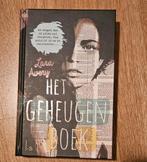 Het Geheugenboek - Lara Avery, Ophalen of Verzenden, Zo goed als nieuw