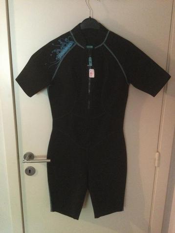 Lady 2mm Shorty size M aan 10€ - Ecocheques  beschikbaar voor biedingen