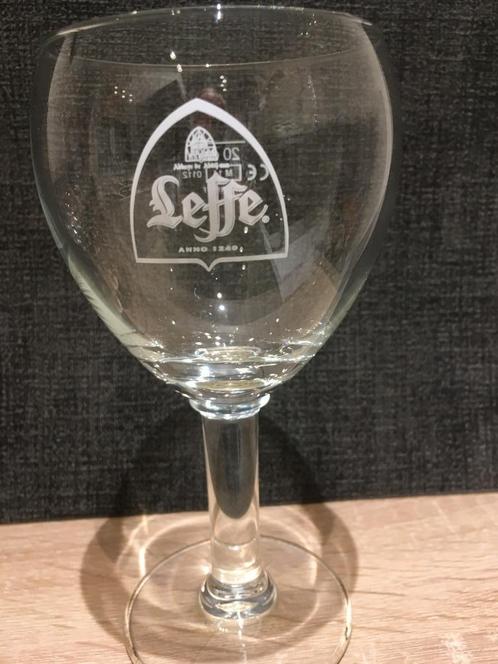 Leffe. Inhoud: 20 cl. M 14 0112. Ritzenhoff. Aantal: 2., Verzamelen, Biermerken, Zo goed als nieuw, Glas of Glazen, Leffe, Ophalen of Verzenden