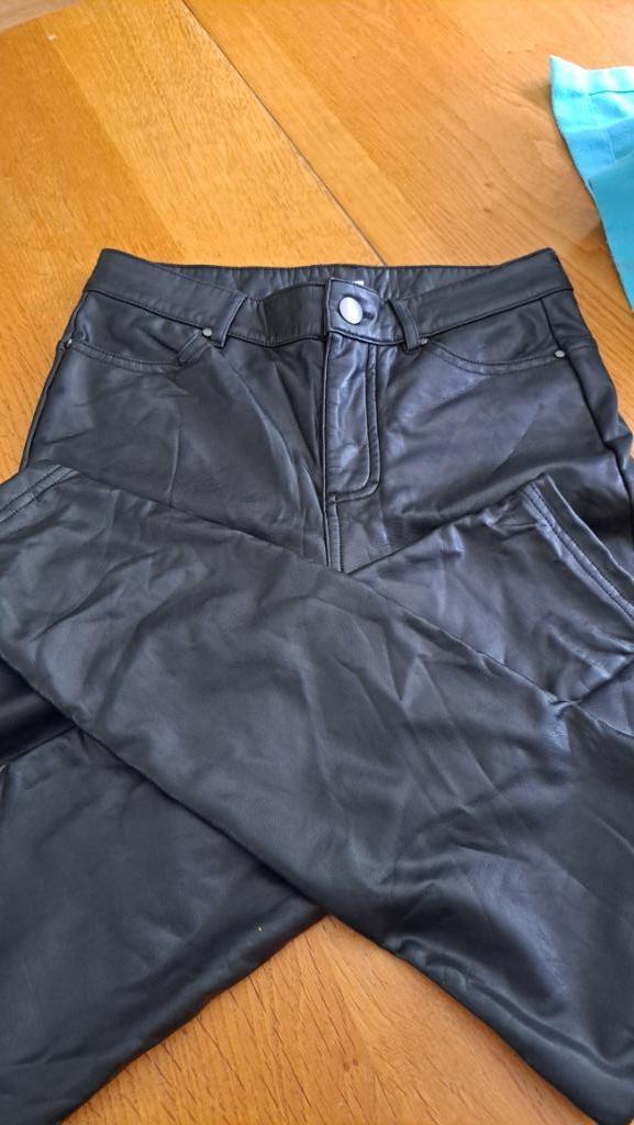 Legging  effet cuir (enduit) XS, Kleding | Dames, Leggings, Maillots en Panty's, Zo goed als nieuw, Legging, Overige maten, Zwart