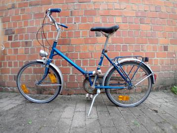 Retro plooifiets beschikbaar voor biedingen