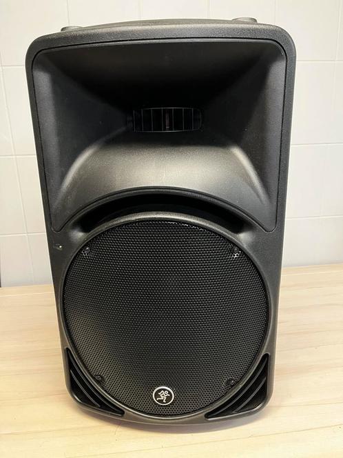 Mackie SRM450 v3 1000W, Audio, Tv en Foto, Luidsprekerboxen, Zo goed als nieuw, Ophalen