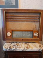 Radio ancienne en bois, Antiquités & Art, Enlèvement ou Envoi