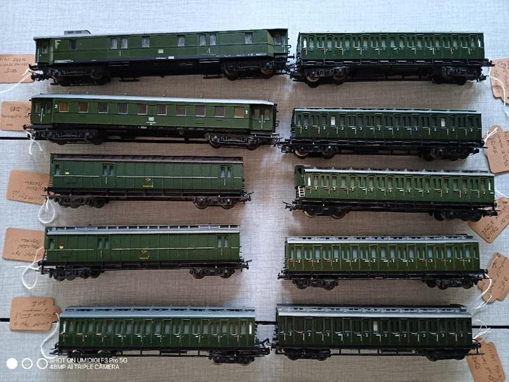 Lot de 10 wagons HO Liliput, Hobby en Vrije tijd, Modeltreinen | H0, Gebruikt, Wagon, Gelijkstroom of Wisselstroom, Liliput, Ophalen of Verzenden