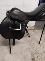 Zwart springzadel Stubben Roxane 17", Dieren en Toebehoren, Ophalen, Gebruikt, Springen