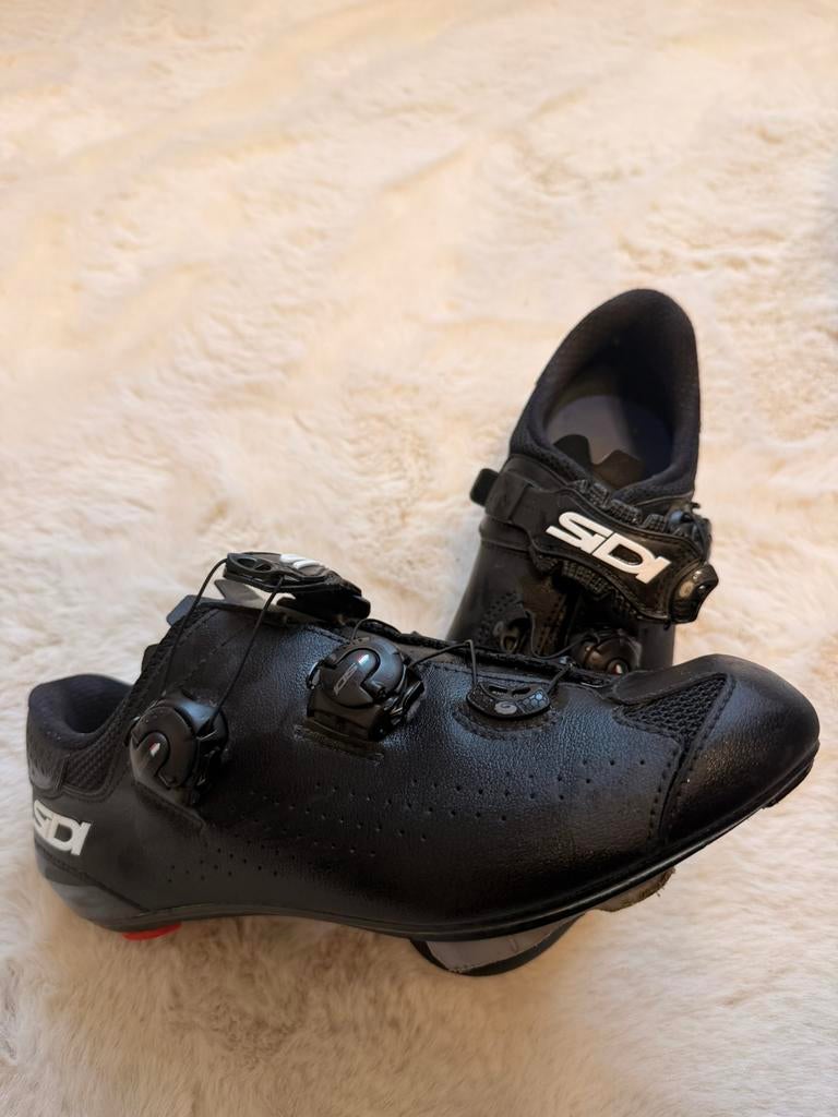 SIDI GENIUS 10 43 WIELRENSCHOENEN ZWART/ZWART HEREN, Ophalen, Zo goed als nieuw