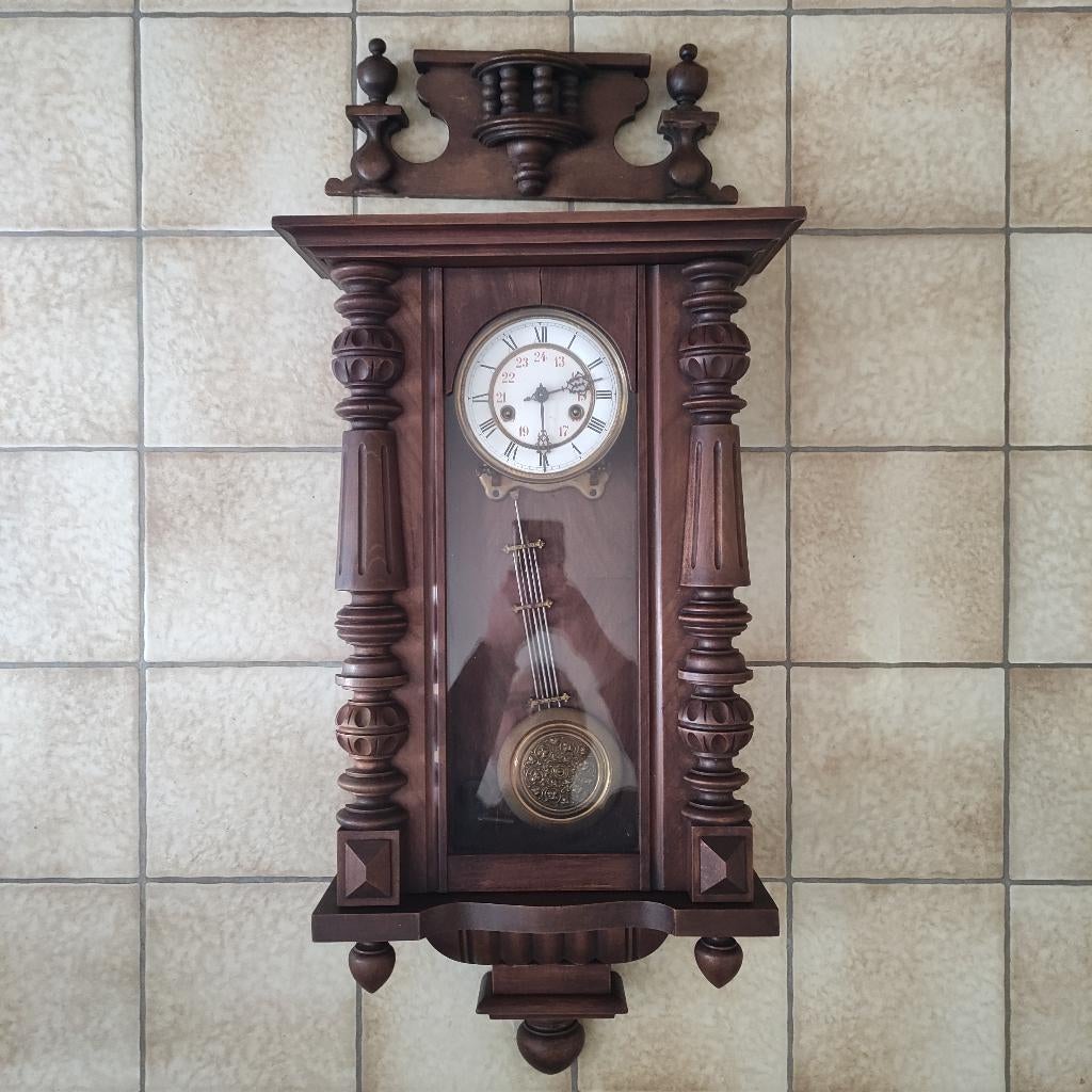 Antieke klok, Ophalen