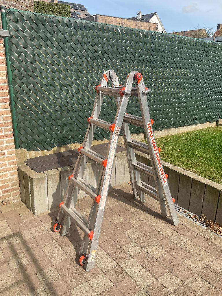 Altrex ladder 4x5 plooiladder, Doe-het-zelf en Bouw, Ladders en Trappen, Zo goed als nieuw, Ladder, 4 meter of meer, Opvouwbaar of Inschuifbaar