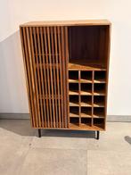 Wijnkast in massief acaciahout (sohome), Huis en Inrichting, Kasten | Overige, Ophalen, Zo goed als nieuw