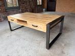 À vendre table de salon en métal/bois massif., Maison & Meubles, Tables | Tables de salon, 100 à 150 cm, Moins de 50 cm, Comme neuf
