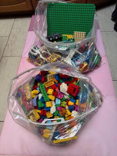 550 duplo blokken / artikelen, Kinderen en Baby's, Speelgoed | Duplo en Lego, Gebruikt, Duplo, Ophalen