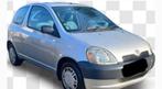Toyota Yaris silver 1.0, Autos, Toyota, Argent ou Gris, Achat, Boîte manuelle, Particulier