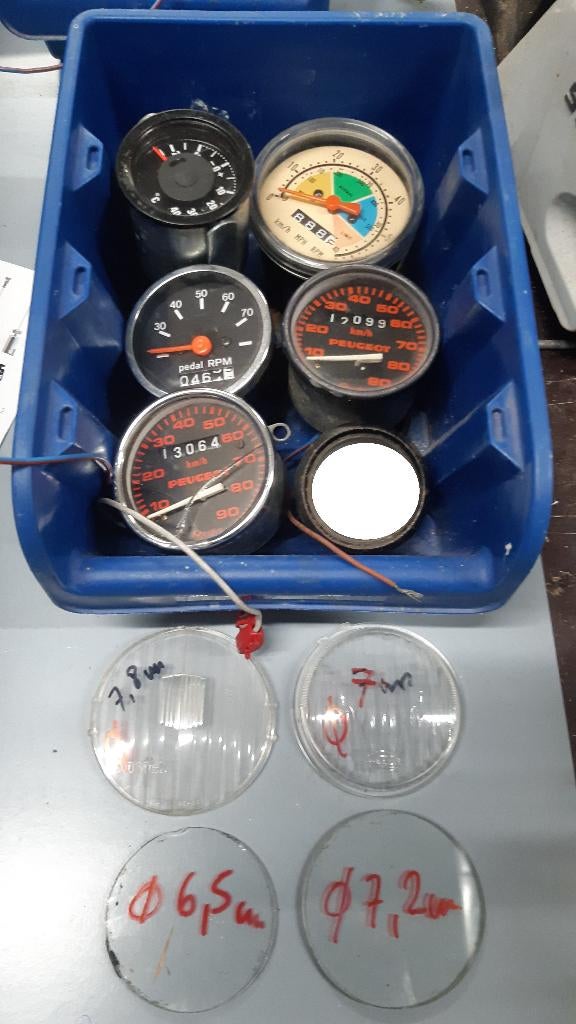 km tellers en onderdelen, Fietsen en Brommers, Brommeronderdelen | Algemeen, Ophalen of Verzenden, Zo goed als nieuw