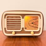 RADIO À TUBE MARILYN MONROE, BAKÉLITE, ANNÉES 1950, RARE, Antiquités & Art, Antiquités | TV & Hi-Fi, Envoi