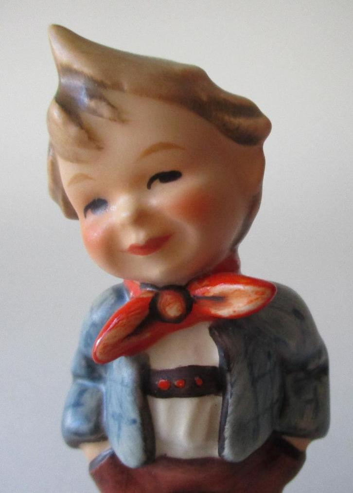 M I Hummel:553 -Scamp-TMK-7 Eerst uitgave 1992 stempel-9½ cm, Collections, Collections complètes & Collections, Envoi