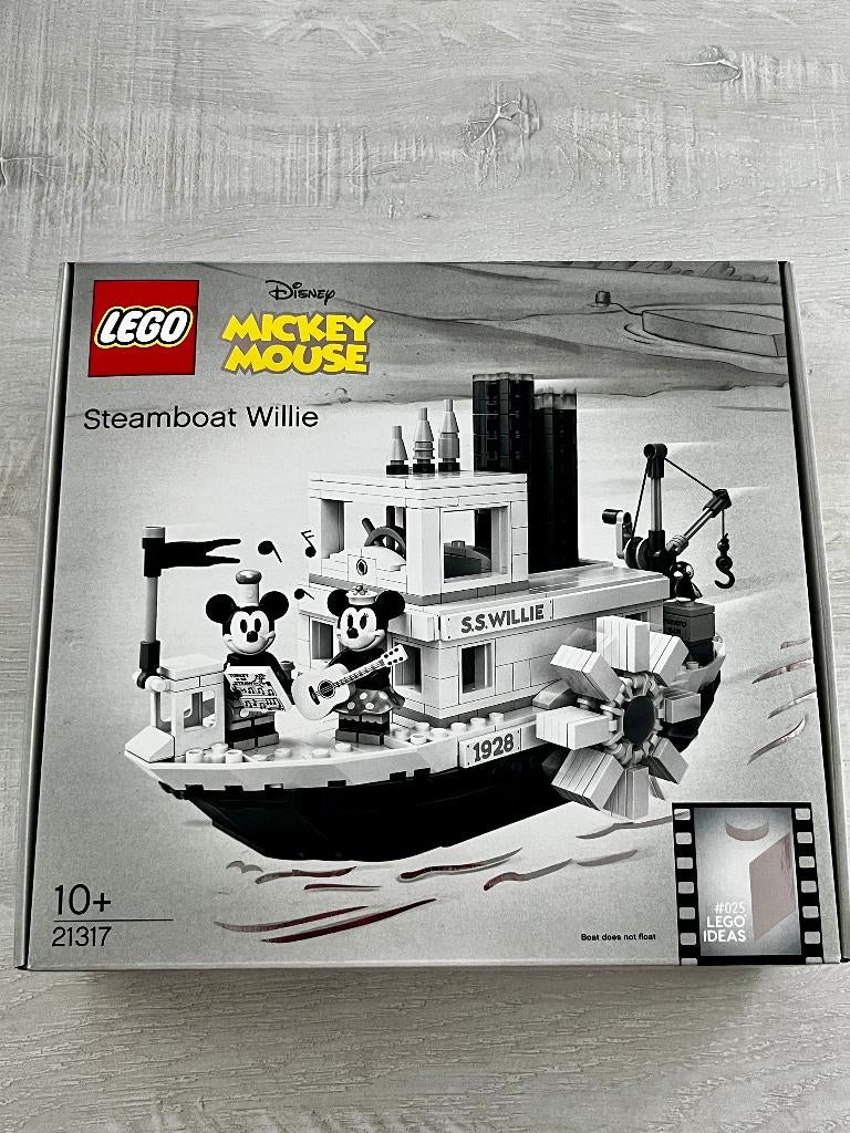 Lego Steamboat Willy 21317 (Nieuw)  en zeldzaam., Enlèvement ou Envoi, Mickey Mouse, Neuf, Autres types