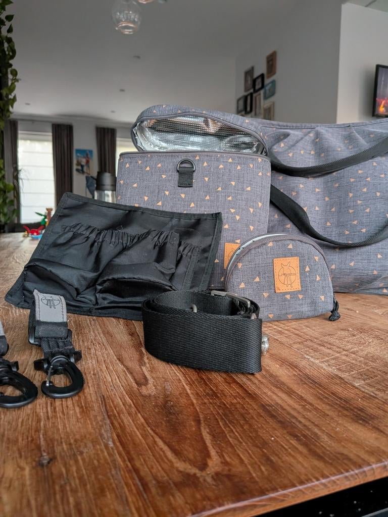 Ruime verzorgingstas Lassig, Enfants & Bébés, Accessoires de mode pour bébé, Enlèvement