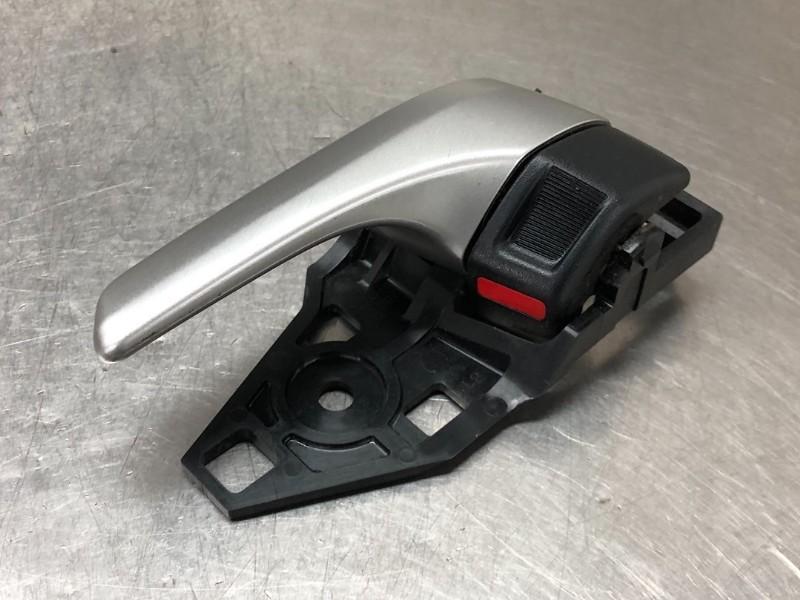 POIGNEE EXTERIEURE AVANT GAUCHE Toyota Prius Plus (ZVW4), Utilisé, Gauche, Toyota