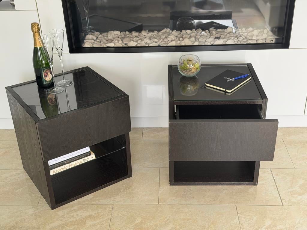 Set nachtkastjes 2x – modern design, Huis en Inrichting, Slaapkamer | Nachtkastjes, Gebruikt, Minder dan 55 cm, 45 tot 65 cm, Hout