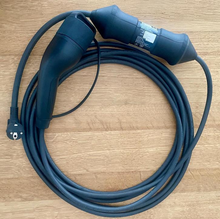 Chargeur PHEV d'origine Volvo Polestar EV - Type 2 - Schuko, Autos : Divers, Bornes de recharge, Neuf, Borne de recharge et Câble de charge