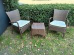 Rieten stoelen met bijbehorend tafeltje, Tuin en Terras, Kunststof, Bijzettafel, Zo goed als nieuw, Loungeset