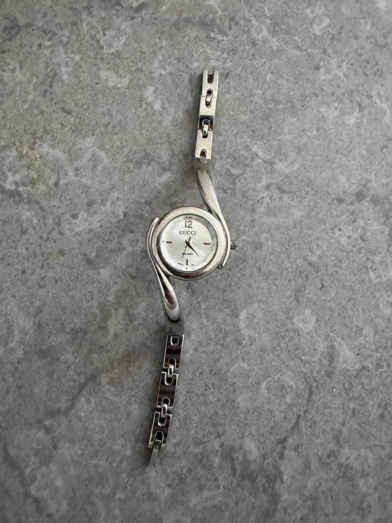 Gucci Dameshorloge, Handtassen en Accessoires, Horloges | Dames, Ophalen of Verzenden, Zo goed als nieuw