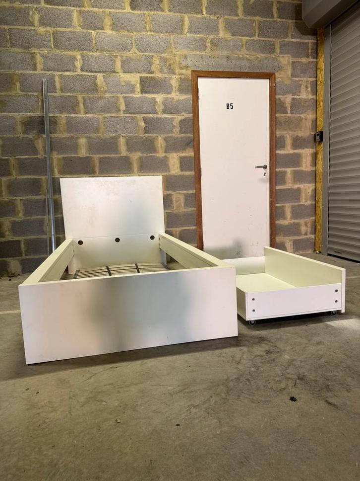 Lit pour une personne, Maison & Meubles, Chambre à coucher | Lits, Utilisé, Une personne, 90 cm, Blanc, Enlèvement