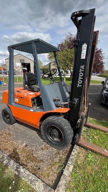 CLARCK, Articles professionnels, Enlèvement, Chariot élévateur, Toyota