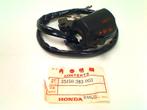Honda CB 125 J 1975-1979 Stuurschakelaar Links 35150-383-003, Motoren, Onderdelen | Honda, Ophalen of Verzenden, Nieuw