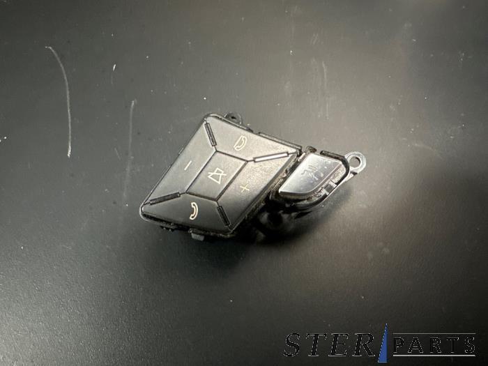 Commande radio volant d'un Mercedes C-Klasse, Autos : Pièces & Accessoires, Commande, Mercedes-Benz, Utilisé, 3 mois de garantie