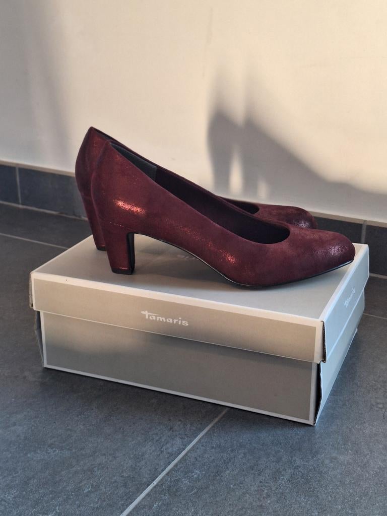 Tamaris pumps - maat 39, Enlèvement ou Envoi, Escarpins, Neuf, Rouge