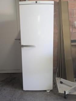 Miele diepvries fn26062 ws, Elektronische apparatuur, Ophalen, Zo goed als nieuw, Vrijstaand, Vrieskast