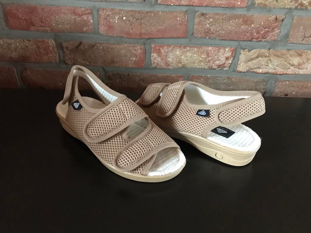 Comfortschoenen, Neuf, Beige, Enlèvement, Sandales et Mûles