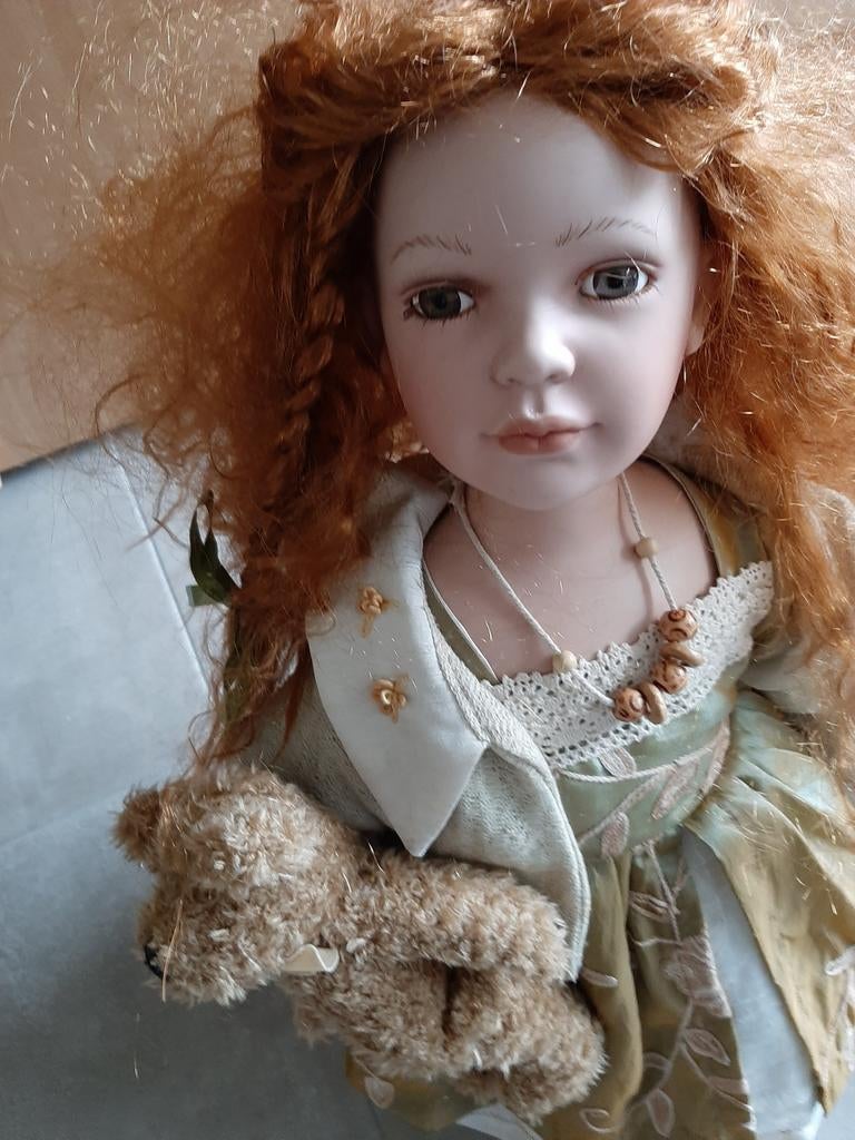 Grote porseleinen pop - verzamelobject, Collections, Poupées, Enlèvement, Poupée