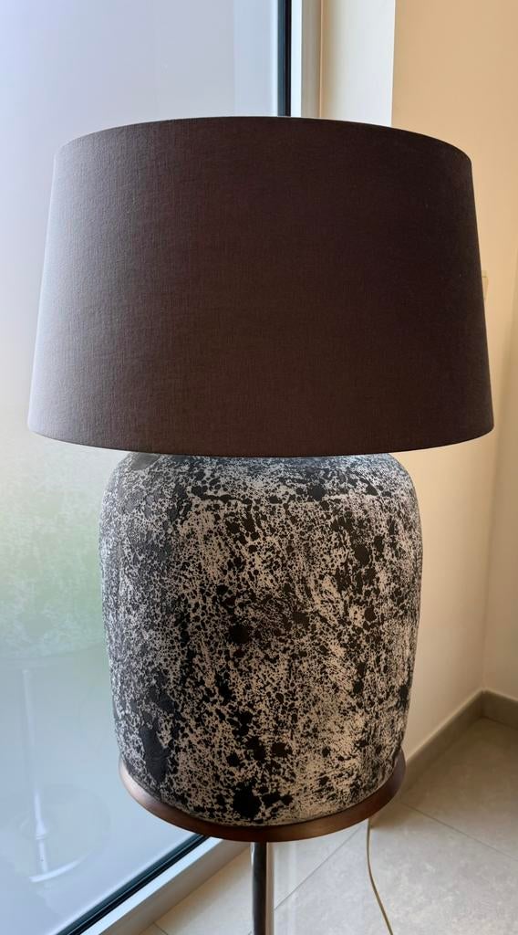 Lampadaire avec abat-jour assorti, Maison & Meubles, Lampes | Lampes de table, Enlèvement