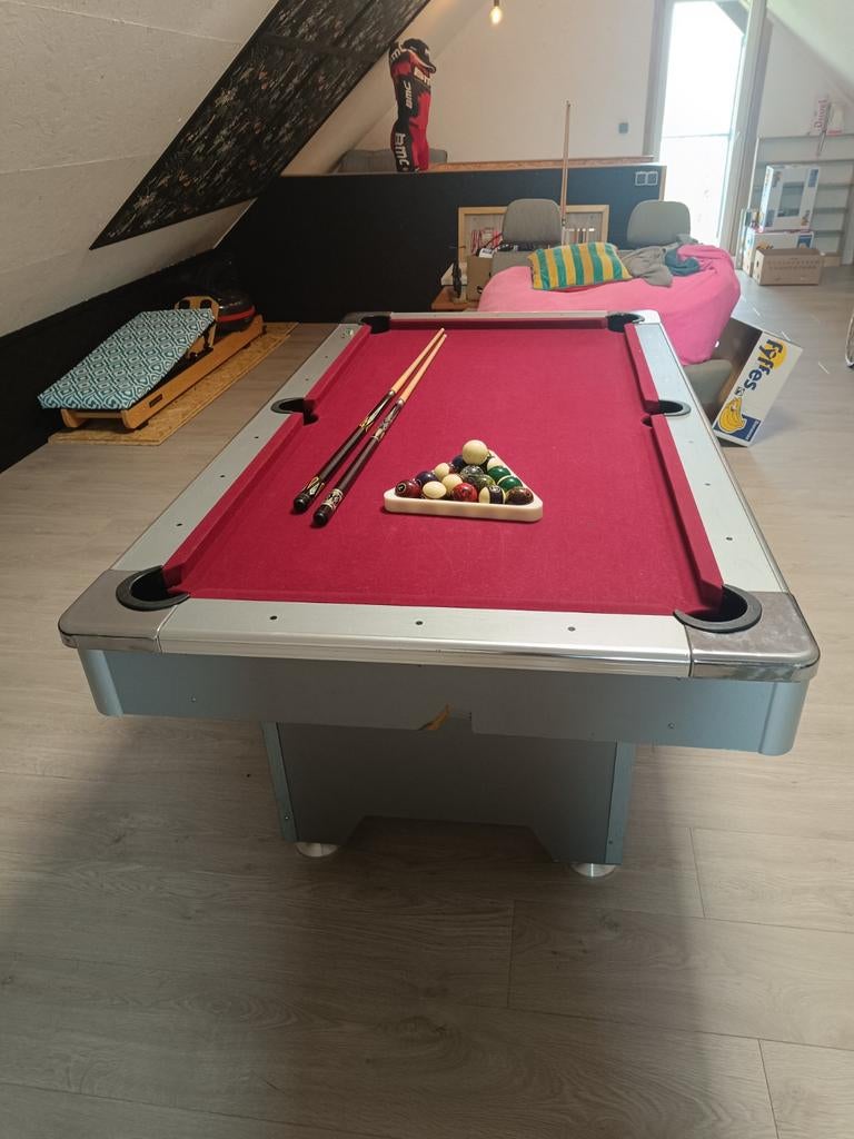 Poolbiljart. Houten onder blad., Sport en Fitness, Biljarten en Poolen, Ophalen