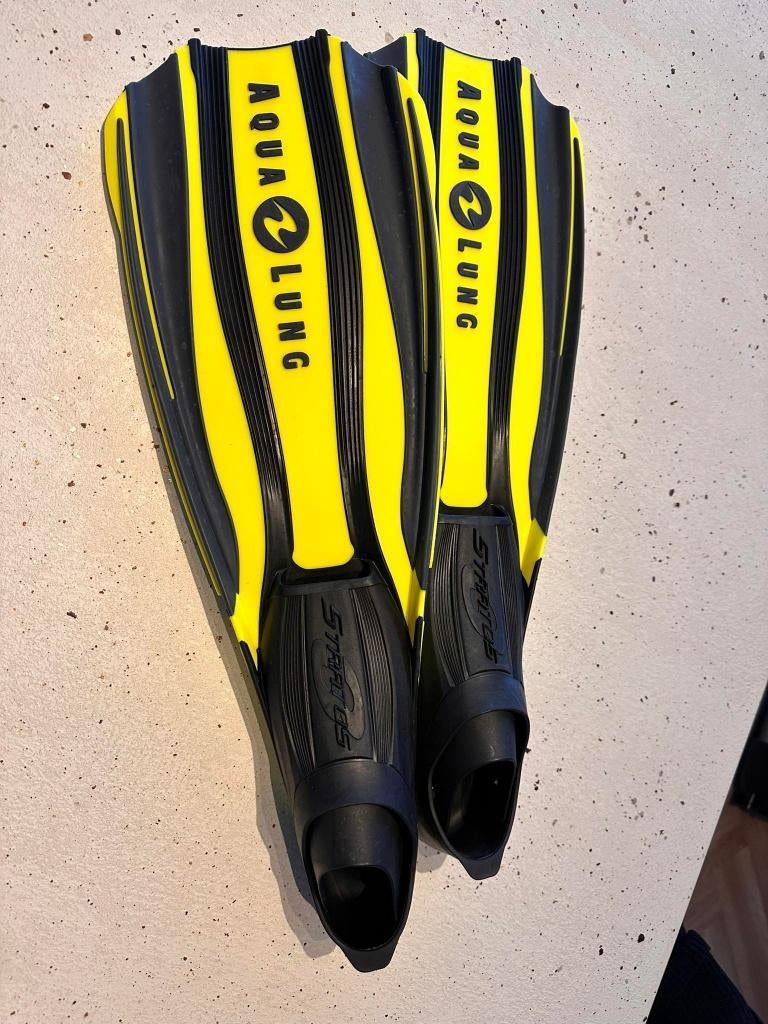 Zwemvliezen, Aqualung stratos, Ophalen, Zo goed als nieuw, Zwem- of Duikvliezen